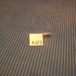 Nr.pl hvid bageste m. sort skrift