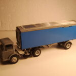 921 Ford D 800 Longtrailer