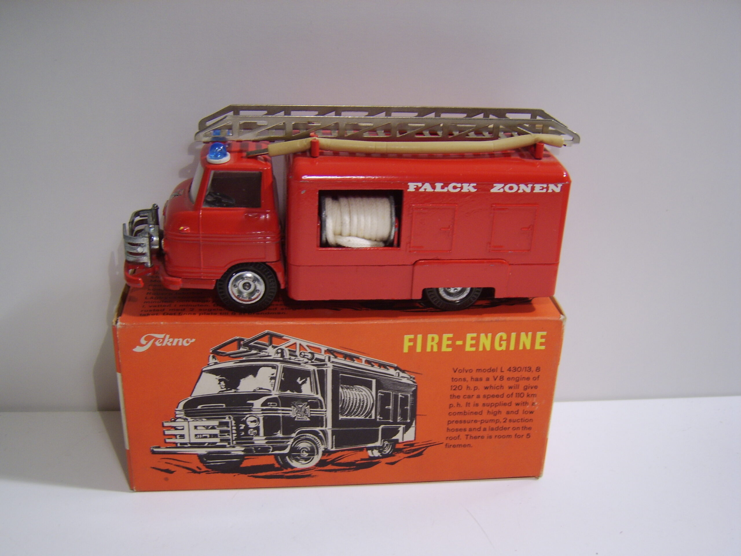 TEKNO 459 ボルボ FALCK ZONEN 消防車 15cm TEKNO 459 ボルボ FALCK ZONEN 消防車 15cm TEKNO 459 ボルボ