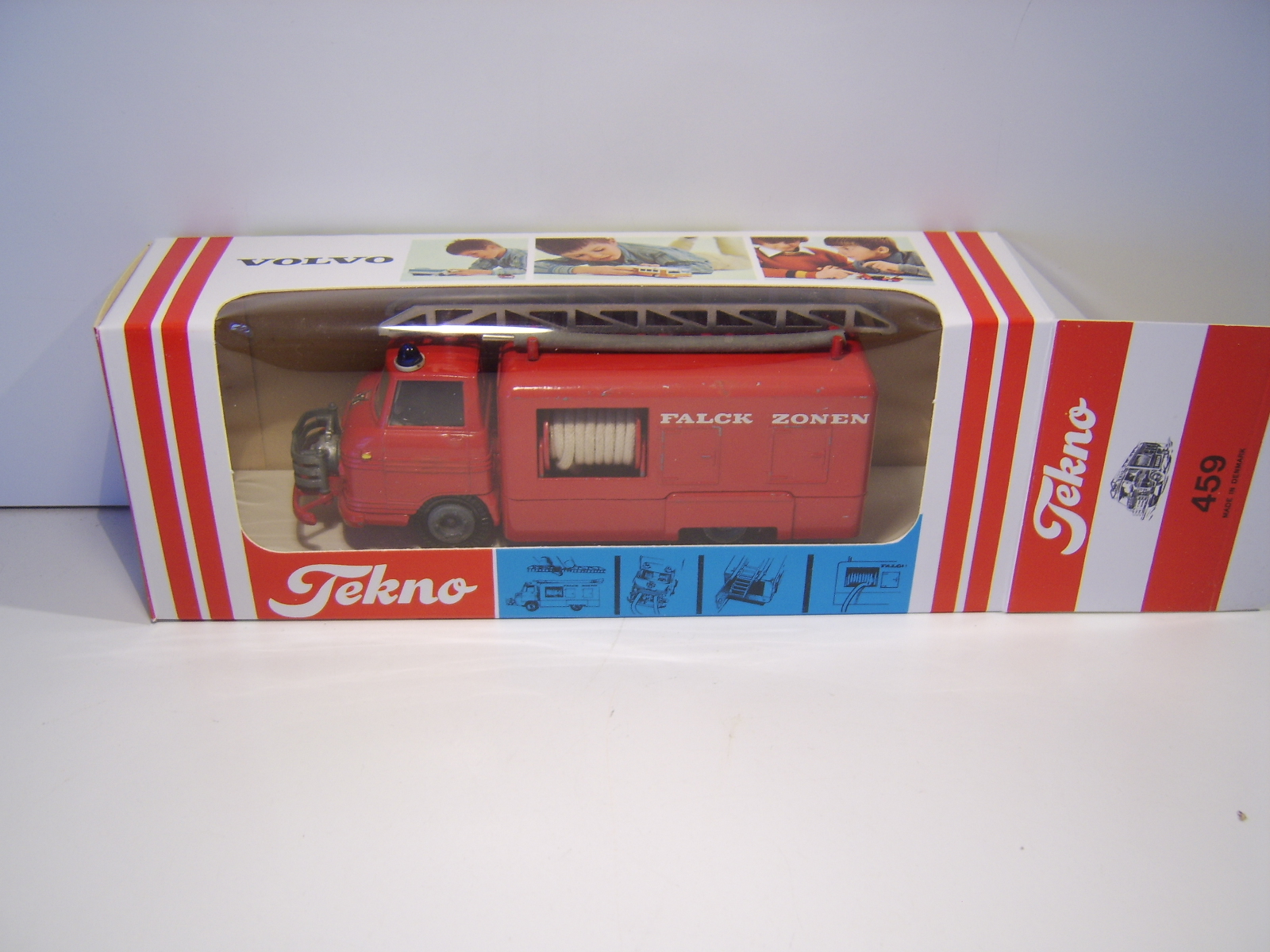 Tekno Volvo Express brandsprøjte Falck Zonen i æske - Billede 2