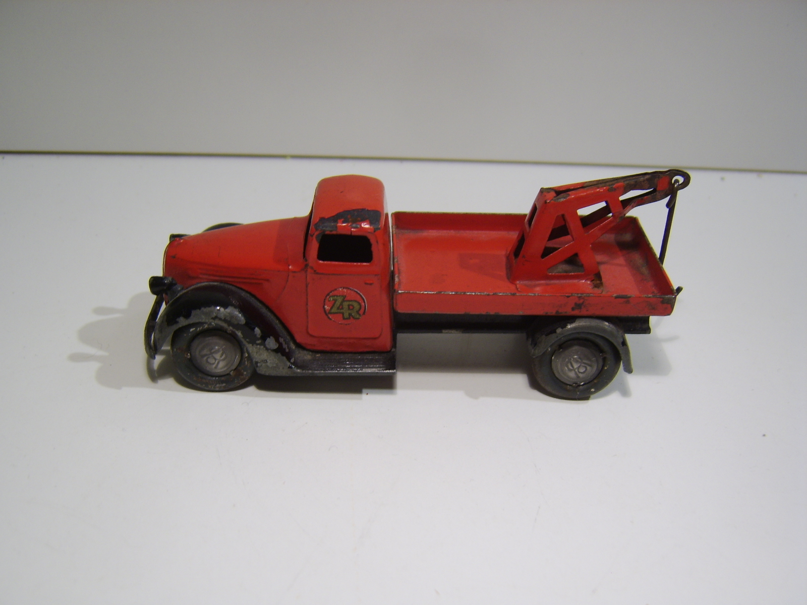 Tekno Ford V 8 kranbil Zonen med blikhjul